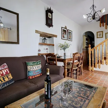 Casa Almoraima *